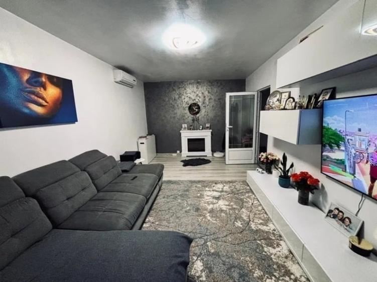 Apartament cu 3 camere decomandat în Lunca Cetățuii