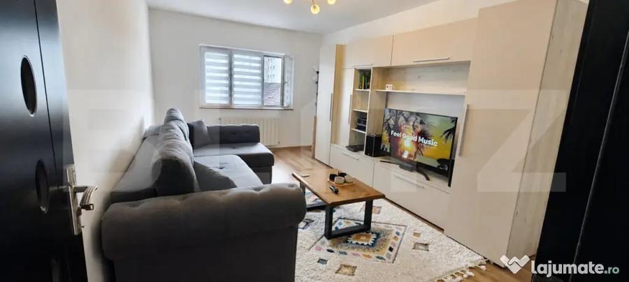 Apartament cu 2 camere decomandat în Central