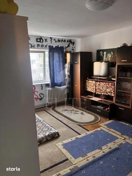 Apartament cu 4 camere decomandat în Mărăști