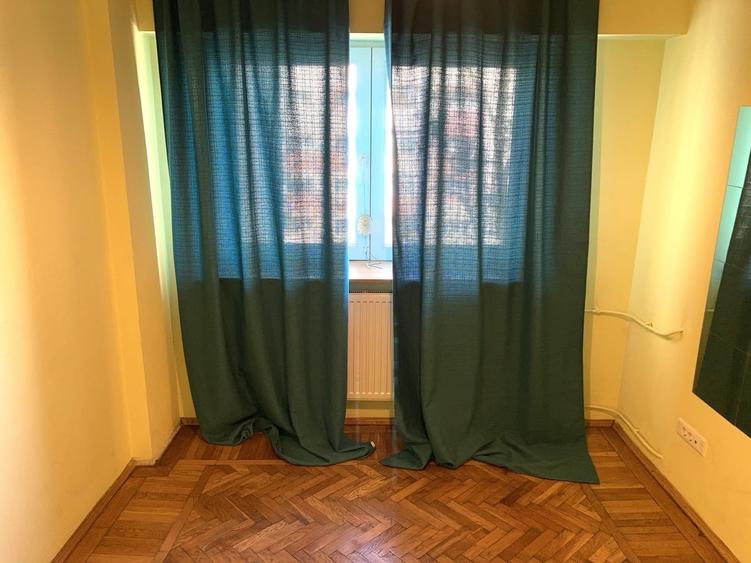 Apartament cu 4 camere decomandat în Victoriei