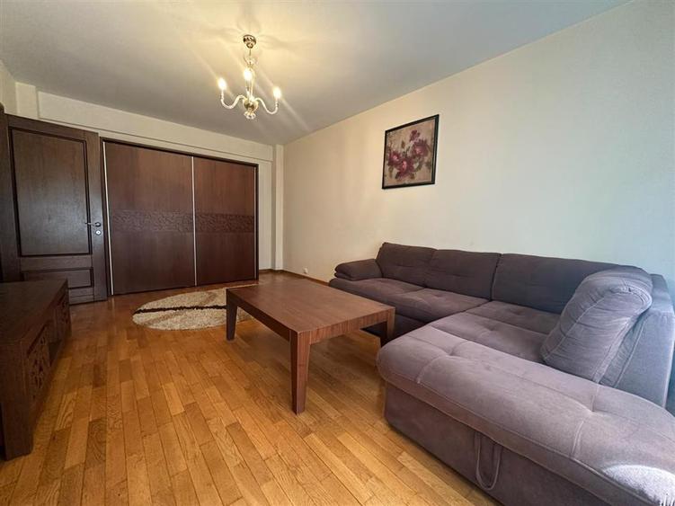 Apartament cu 2 camere decomandat în Bucium
