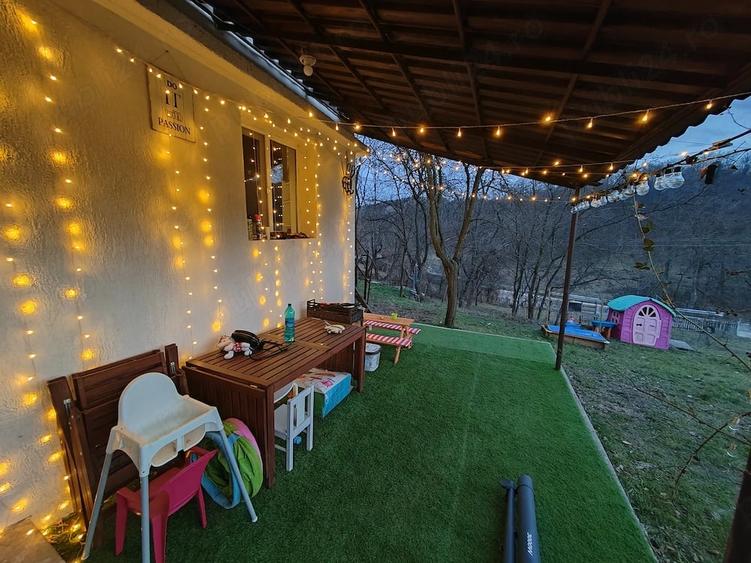 Casă cu Teren 2199 Mp în Bascov
