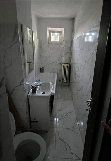 Apartament cu 2 camere semidecomandat, mobilat în Complex Studențesc