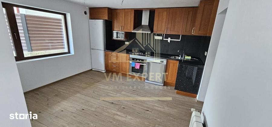 Casă cu 4 camere cu Teren 177 Mp în Rucăr