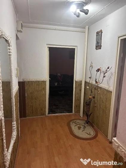 Apartament cu 2 camere decomandat în Ampoi 1