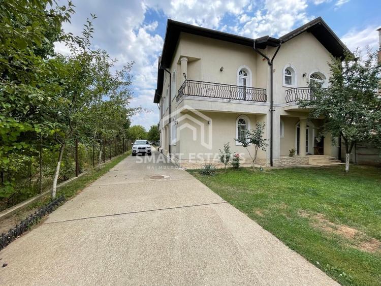 Casă individuală cu 7 camere decomandat cu Canalizare în Alexandru Obregia