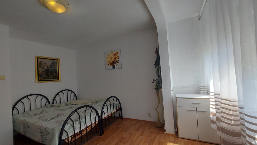 Apartament cu 2 camere decomandat în Cantemir