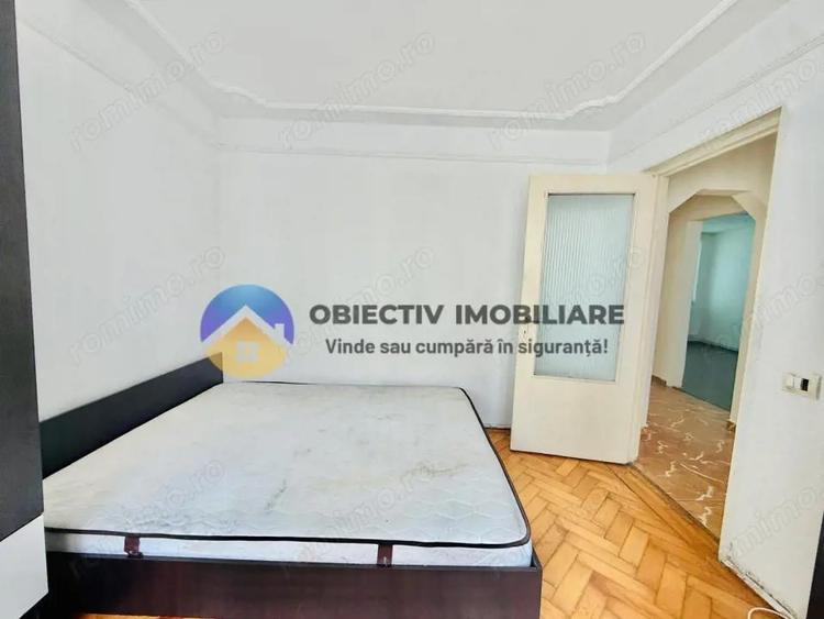 Apartament cu 3 camere decomandat în Est