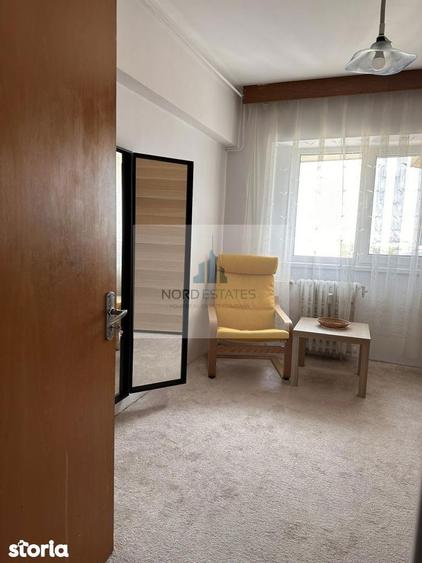 Apartament cu 4 camere decomandat în Vatra Luminoasă