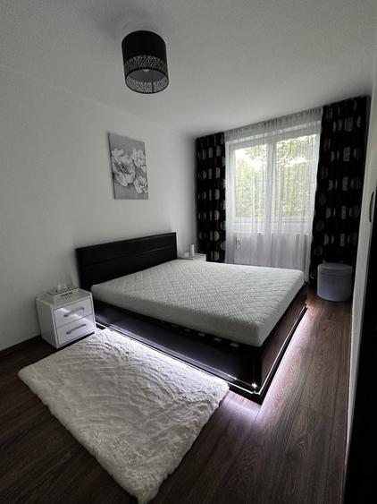 Apartament cu 2 camere decomandat în UTA