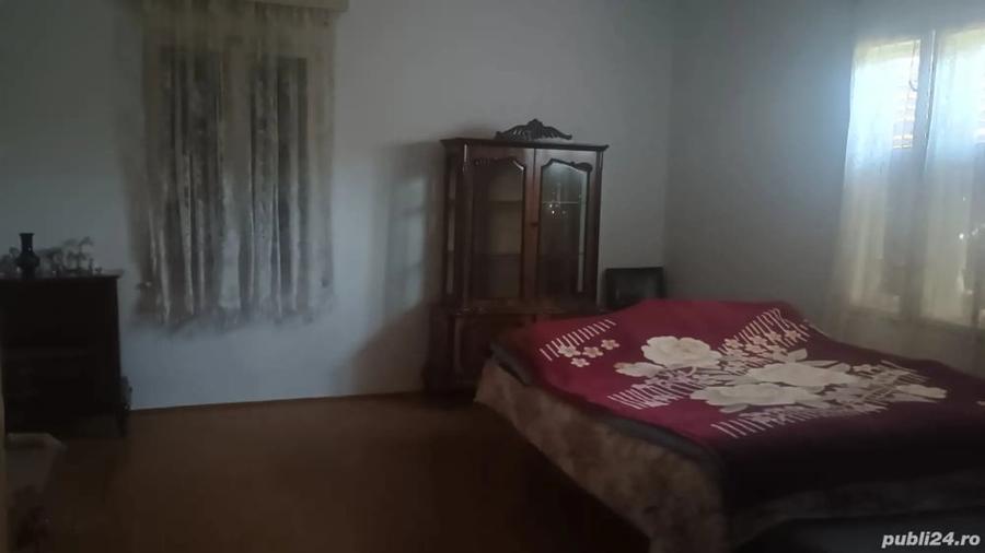 Casă cu 3 camere cu Teren 3000 Mp în Căpăt