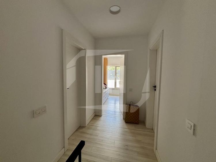 Duplex cu 4 camere cu Garaj în Iris