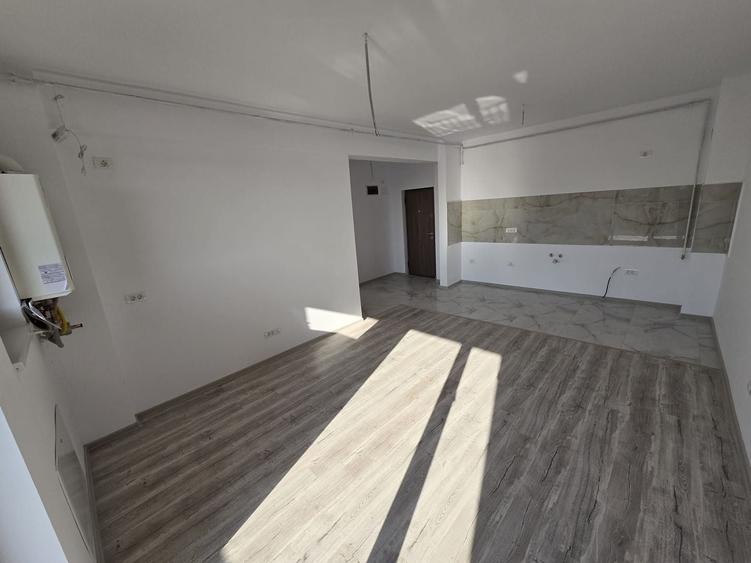 Apartament cu 2 camere decomandat în Girocului