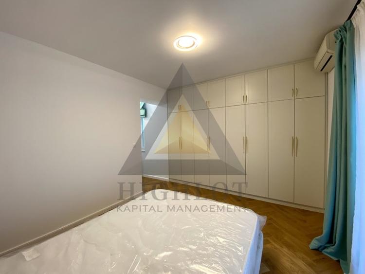 Duplex cu 5 camere cu Canalizare în Iancu Nicolae