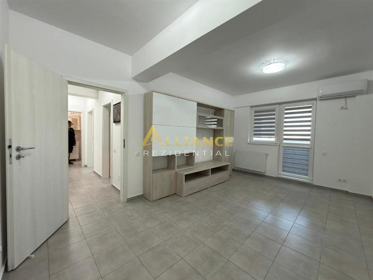 Apartament cu 2 camere decomandat în Metalurgiei