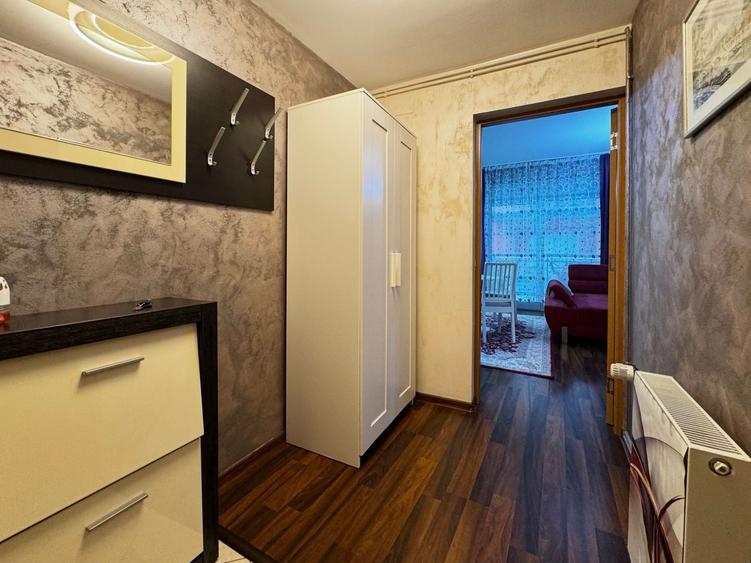 Apartament cu 2 camere semidecomandat, mobilat în Torontalului
