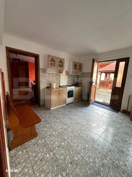Casă cu 4 camere în Sebeș