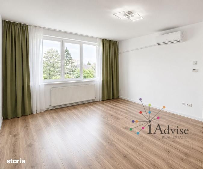 Apartament cu 4 camere semidecomandat în Calea București