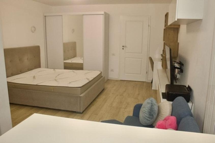 Investie garsoniera etaj 5 zona metrou Favorit - 2