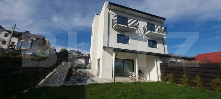Casă cu 4 camere cu Teren 250 Mp în Hlincea