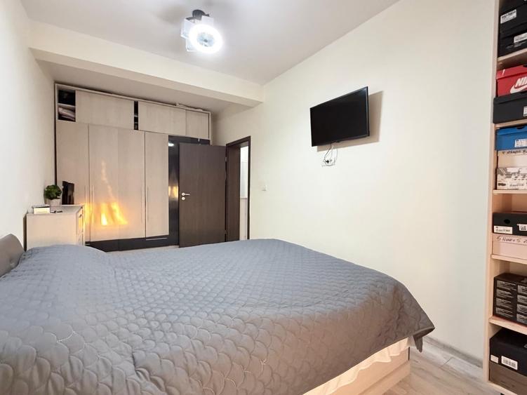 Apartament cu 3 camere decomandat în Braytim