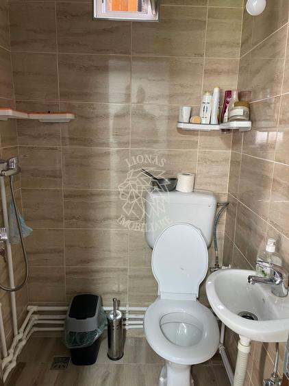Casă individuală cu 3 camere cu Canalizare în Livezile