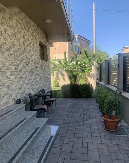 Casă individuală cu 4 camere cu Teren 176 Mp în Sărari