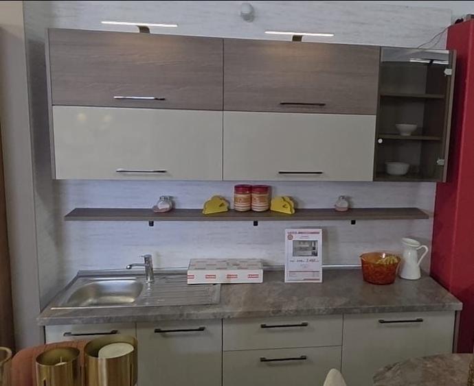 Apartament cu 2 camere decomandat în 1 Mai
