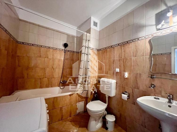 Apartament cu 2 camere decomandat în Semicentral