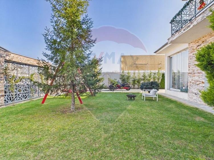 Casă individuală cu 5 camere cu Teren 500 Mp în Corbeanca