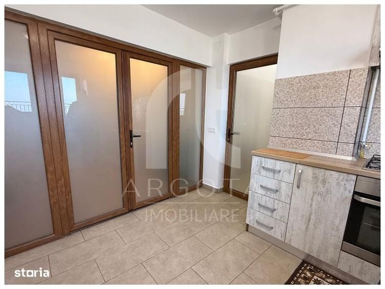 Garsonieră decomandată în Central