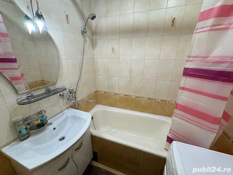 Garsonieră decomandată în Soarelui