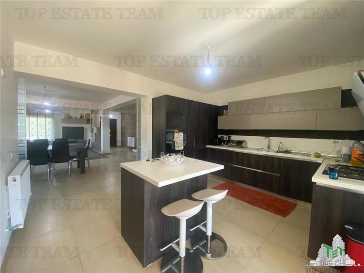 Duplex cu 4 camere cu Teren 1045 Mp în Arsa