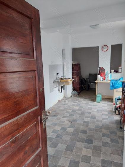 Casă cu 3 camere cu Teren 5900 Mp în Conțești