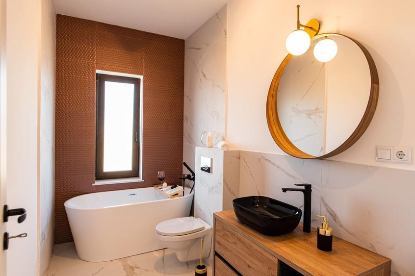 Casă cu 4 camere cu Teren 170 Mp în Dosu Bricii