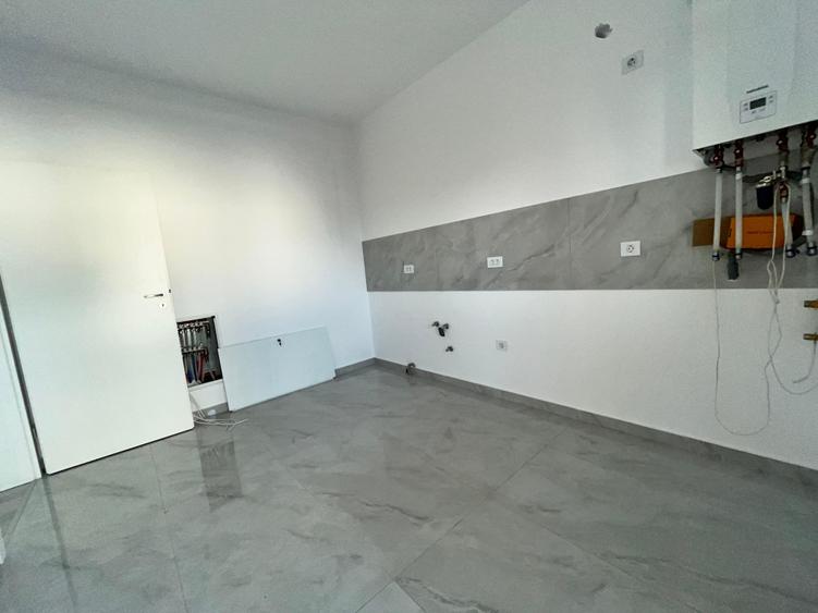 Duplex cu 4 camere cu Canalizare în Horpaz