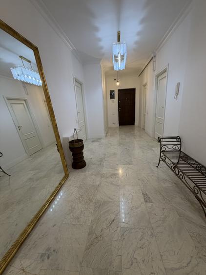 Apartament cu 3 camere decomandat, mobilat în Grozăvești