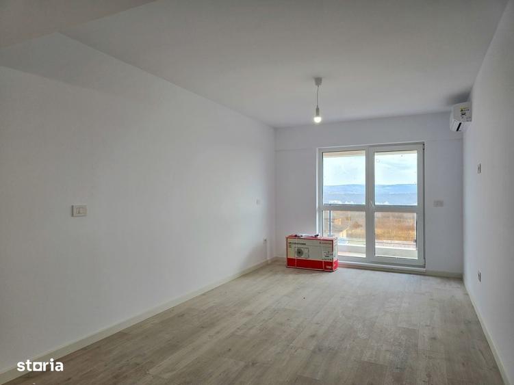 Apartament cu 7 camere decomandat în Galata