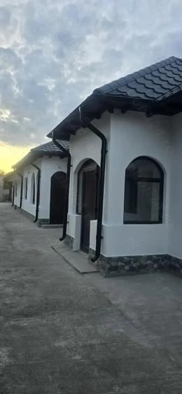 Casă cu 6 camere cu Teren 800 Mp în Central