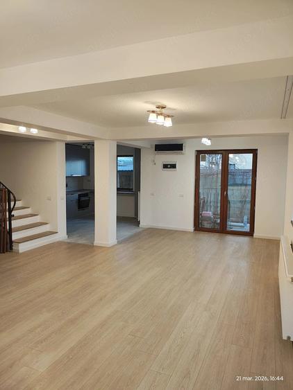 Casă cu 2 camere cu Teren 400 Mp în Central