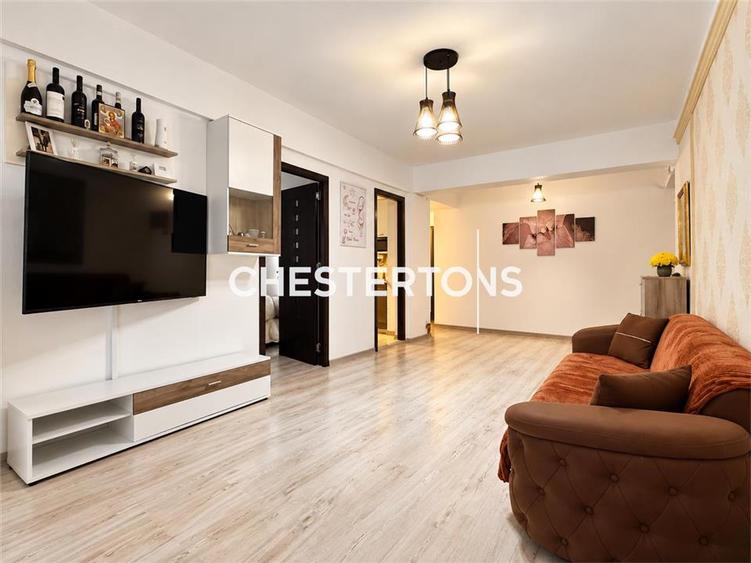 Apartament cu 3 camere semidecomandat, mobilat în Chiajna