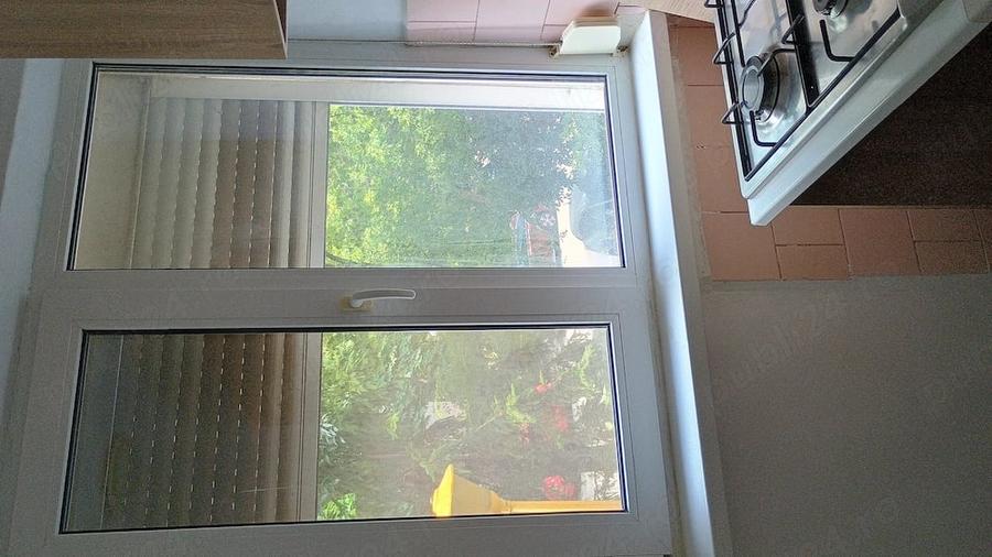 Apartament semidecomandat 3 camere - 6