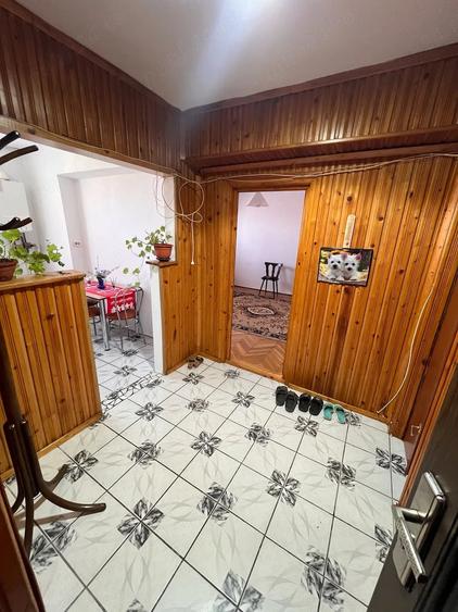Apartament cu 2 camere semidecomandat în Est