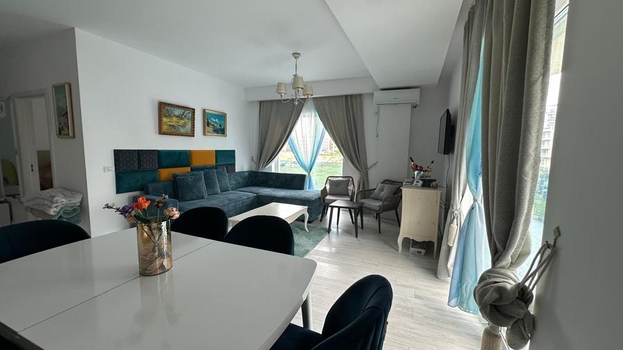 Apartament cu 2 camere decomandat în Est
