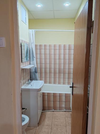 Garsonieră decomandată în Exterior Vest