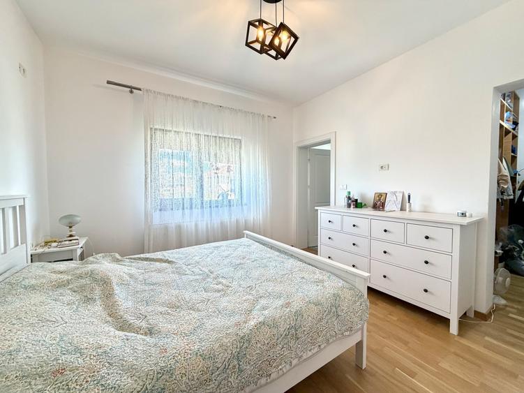Duplex cu 4 camere cu Canalizare în Dumbrăvița