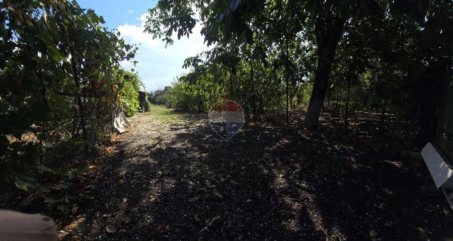 Casă individuală cu 3 camere cu Teren 900 Mp în Brâncoveanu