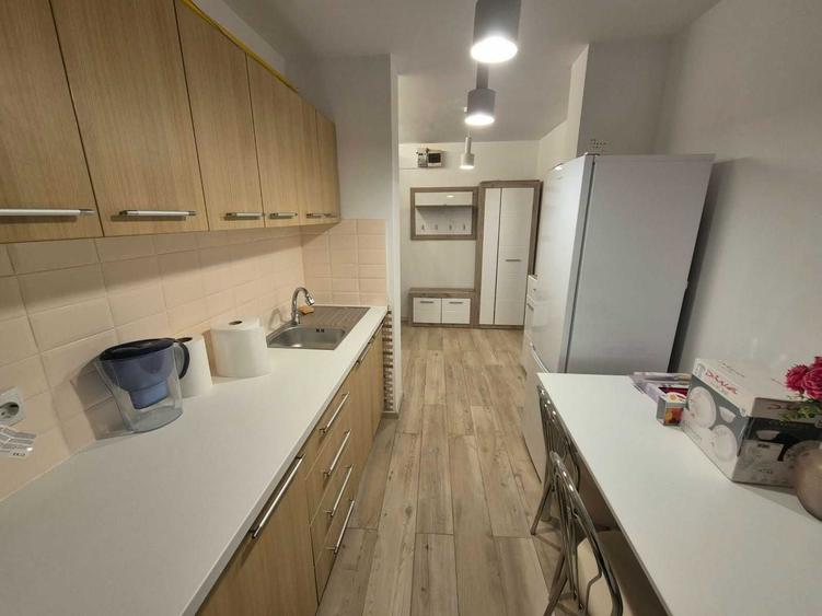 Apartament cu 2 camere decomandat în Central