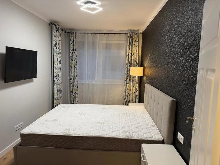 Apartament cu 3 camere semidecomandat în Mihai Viteazul