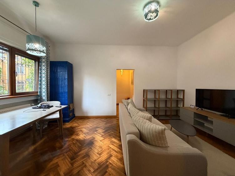 Apartament cu 2 camere decomandat în Armeneasca